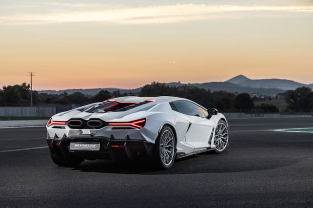 Rear View Image - 1792